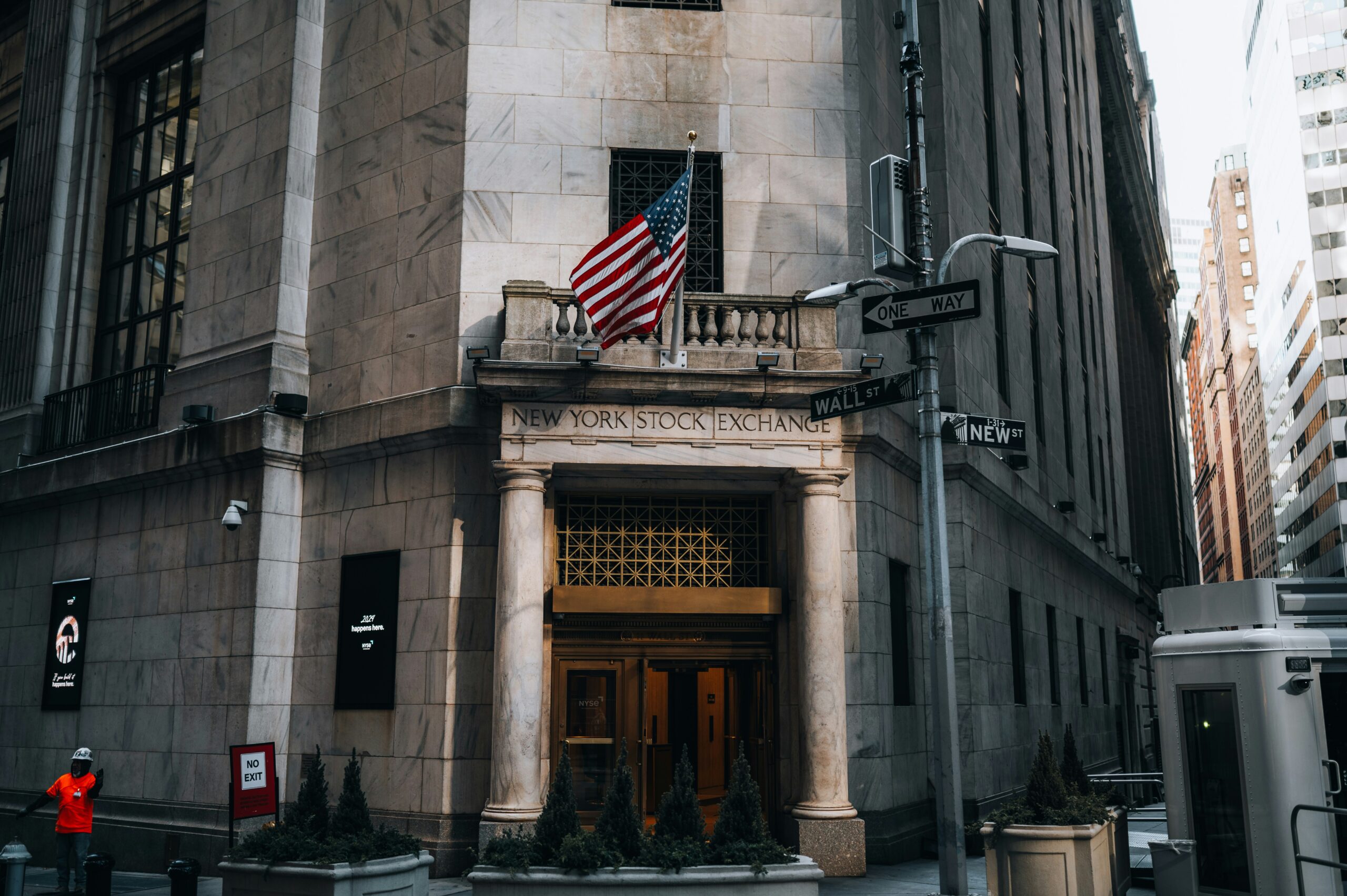 Private Credit vs Public Equities in 2026: A Halal Income Allocation for US Investors  Featured Image
